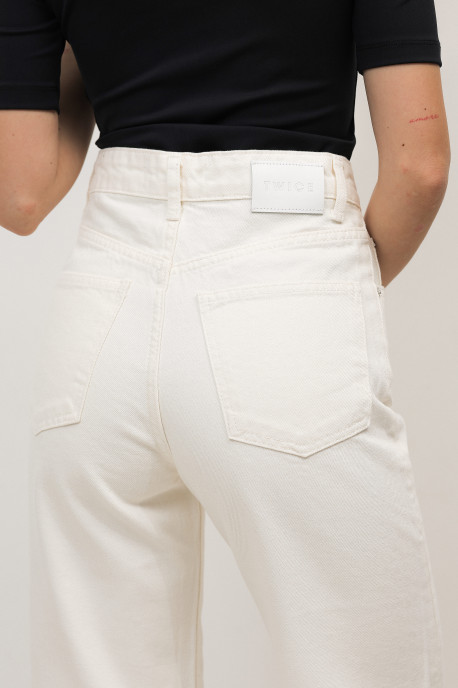ДЖИНСИ WIDE LEG МОЛОЧНИЙ З НЕОБРОБЛЕНИМ НИЗОМ WL614